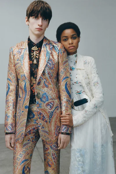 Look 15